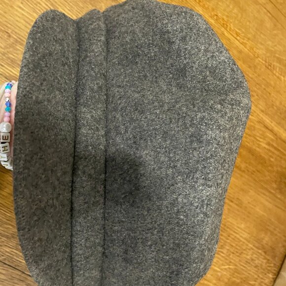 Grey Kangol Hat - Picture 4 of 4